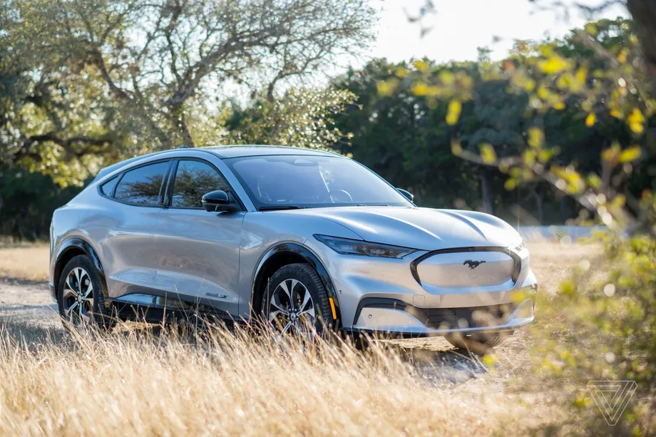 福特公布了在美國建立大型電動汽車和電池工廠的計劃-鋒巢網(wǎng)