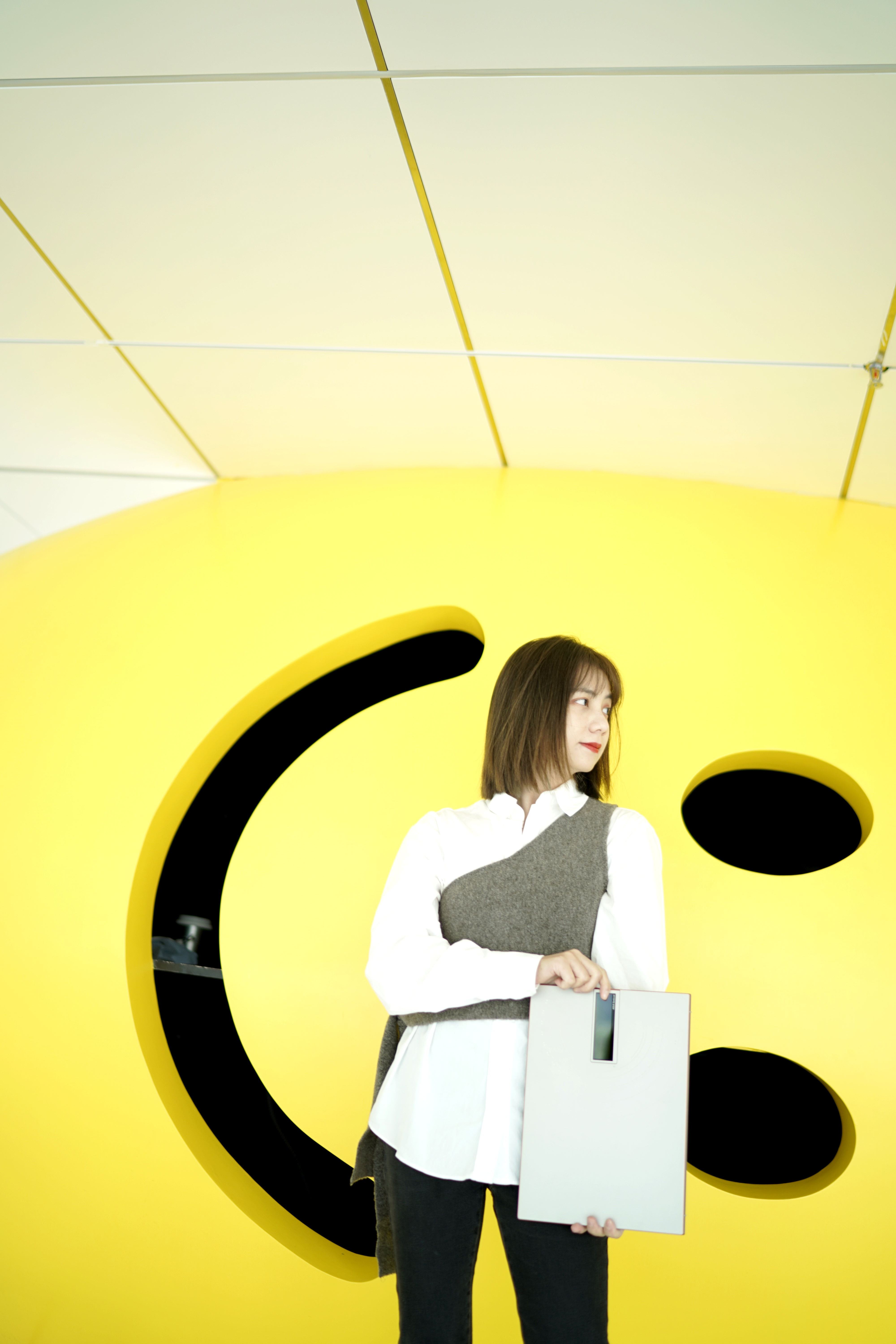 迷你屏+OLED好屏：個(gè)性專業(yè)兩手抓 華碩靈耀X 14專業(yè)好屏體驗(yàn)-鋒巢網(wǎng)