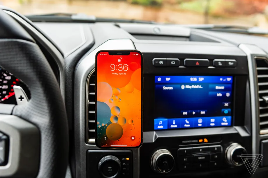 《華爾街日報》報道稱，蘋果公司將為iPhone引入車禍檢測功能-鋒巢網(wǎng)