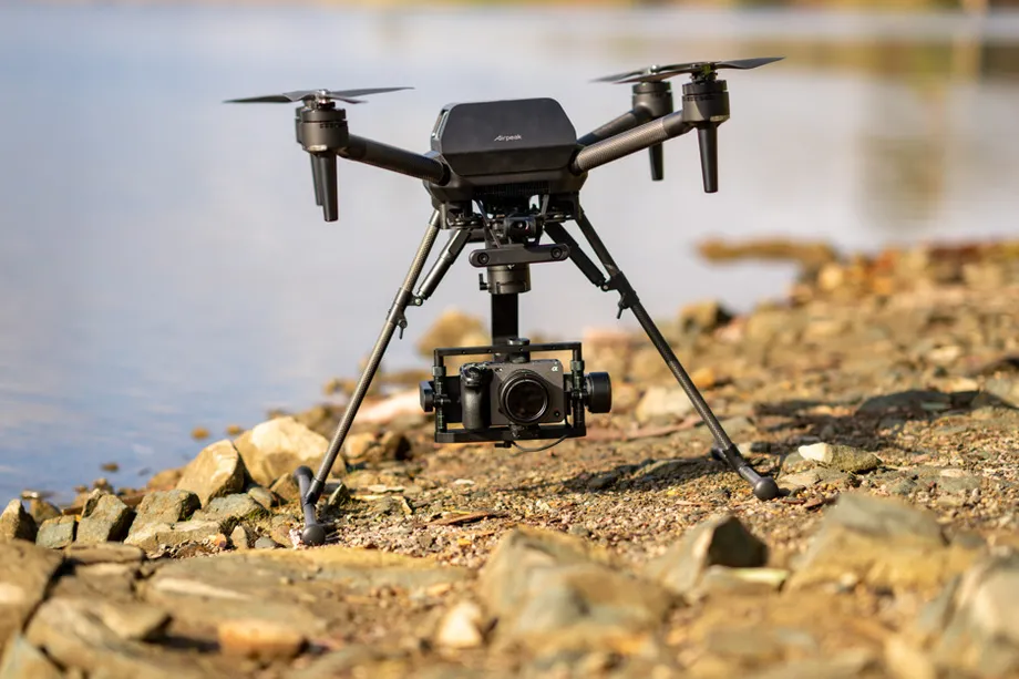 索尼售價(jià)9000美元的無(wú)人機(jī)現(xiàn)在可以在12月24日發(fā)貨前預(yù)訂-鋒巢網(wǎng)